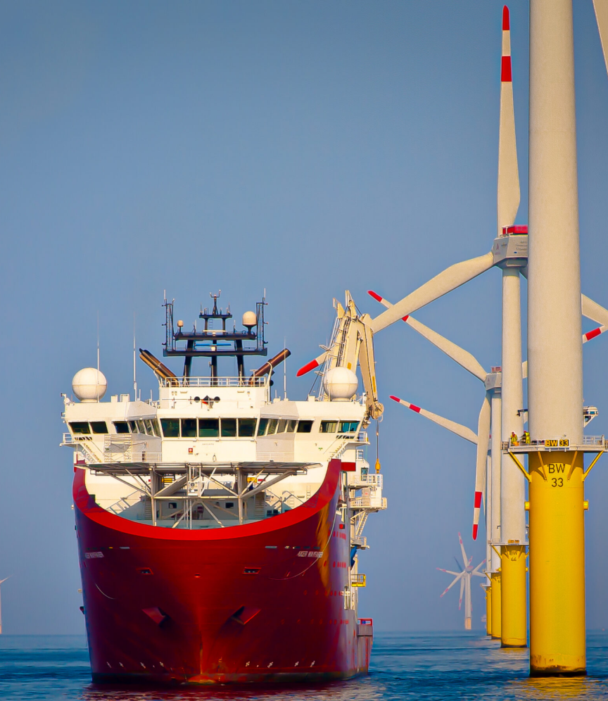 offshore wind ship and offshore wind turbine